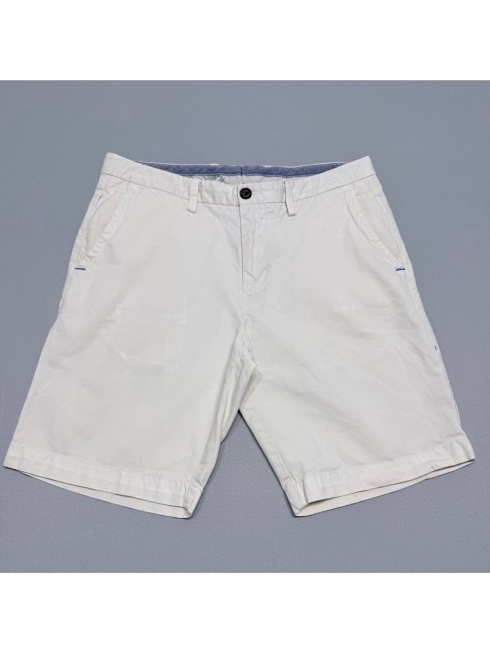 Tommy Bahama Mens Cream Chino Shorts Button Closure Back Pockets  Cotton Blend